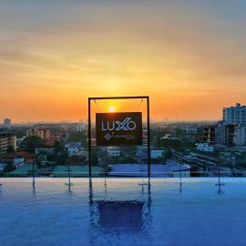 Luxo Kochi, hotel i Kochi