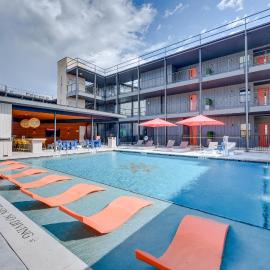 Pet-Friendly New Braunfels Condo w/ Shared Pool!, hotel in New Braunfels