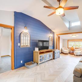 Lakefront Salem Retreat - Fish, Swim, Kayak & More, hotel in Salem