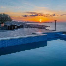 Villa Sunrise View by Homie, hotel in Santa Cruz