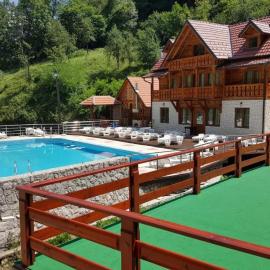 Izvor bazeni Vrela, hotel v destinácii Užice