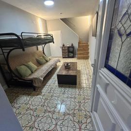 Maison coeur du village, hotel a Sérignan