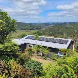Valley Vista - Paihia Holiday Home, hotel di Haruru