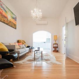 Historic Beauty in the CBD with Parking & WiFi
