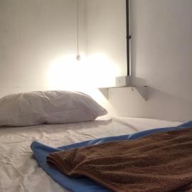 Lay Low AC Hostel Nr Airport Ubon ที่พัก เลโล: Ubon Ratchathani şehrinde bir otel