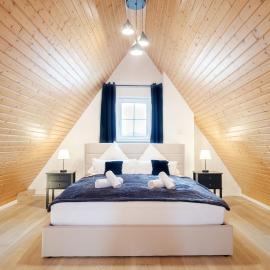 NEU Deluxe Suite Münsterblick, Maisonette, Kingsize Bett, Küche, Netflix, Aussicht, E-Kamin