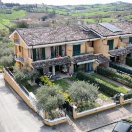 Le dimore degli Ulivi, hotel a Coriano