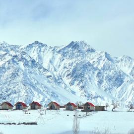 Oasis Resort, hotel u gradu Skardu