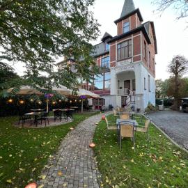 Viesnīca Hotel Canteklaar pilsētā De Hāna