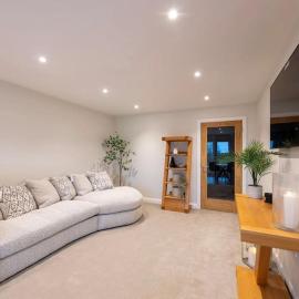 *Penthouse Luxury Apartment 2min to City, hotel in Carlisle
