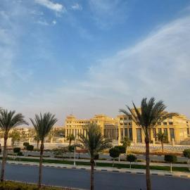 Cozy Room with beautiful view In sheikh Zayed, hotel in Sheikh Zayed