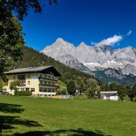 Hotel Bergglück: Filzmoos şehrinde bir otel