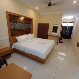 MADAVATH RESIDENCY, hotel in Kenichira