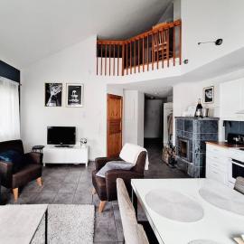 Party condo in the center of Levi, готель у Леві