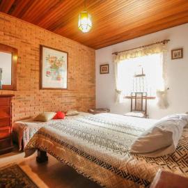 Suítes para locação próximo ao Capivari, hotel in Campos do Jordão