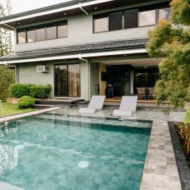 Grey Rock Mountain Villa w/ Private Pool & Jacuzzi、Balambanのホテル