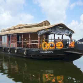 St. Mary Houseboat, hotel in Kumarakom