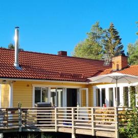 Villa Strömma Värmdö - Scandinavian Living - Sea, Nature and Comfort 35 min to Stockholm, готель у місті Вермде
