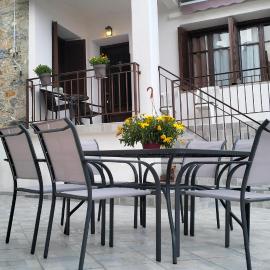 Blue View-Μπλε Θέα, hotell i Aigáni
