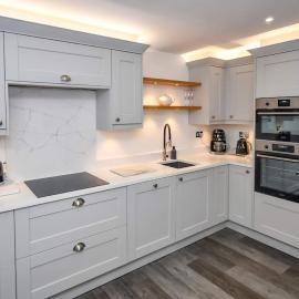 The Hideaway - Luxury 2 bedroom ground floor apt