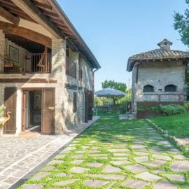 Casale Gambini, hotel di Quattro Castella