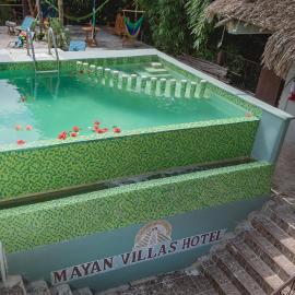 Mandala Villas Hotel & "Sarita's Mexican Restaurant, Hotel in Chiquila