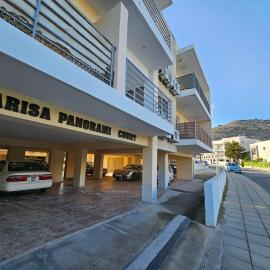STEFARIS sea & mountain view، فندق في لارنكا
