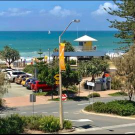 Ocean View - Alexandra Headlands Beachfront Unit