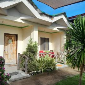 Enrico's Guesthouse, хотел в Сикиджор