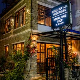 Nepali Cottage Guest House, hotel in Pokhara