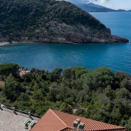 VILLA MERAVIGLIA 8, Emma Villas, hotel in Nisporto