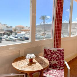 Fee4Me Casa Emilia few meters from the beach