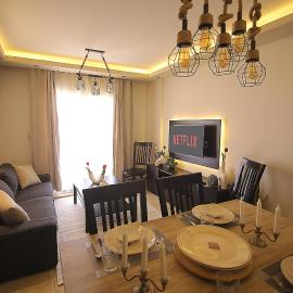 The Clay Studio - 2BR Artistic yet modern Loft located strategically near Shopping Centre and Market, hotelli Kairossa