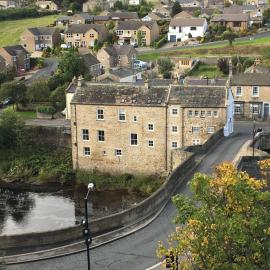 Unique house on riverside - castle views - Barnard Castle