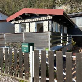 Chalet au bord de l eau, хотел в Rochefort-sur-Nenon