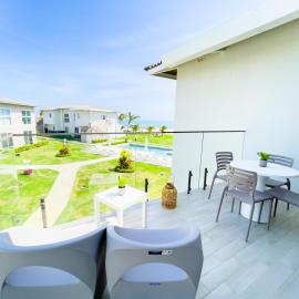 Villas Residences by Playa Caracol Resorts، فندق في بونتا شامي