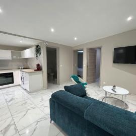 Maison MAIA Paris-Creteil, hotel in Créteil