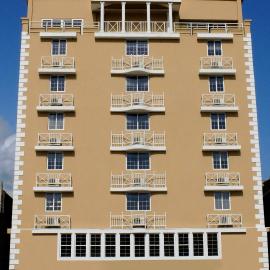 Hotel Andros, hotell i Colón