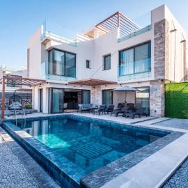 Royal Villas, hotell i Kyrenia