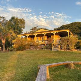 Noosa Hinterland Escape, hotelli kohteessa Black Mountain