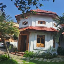 Jc Pool Villa, hotel in Kollam