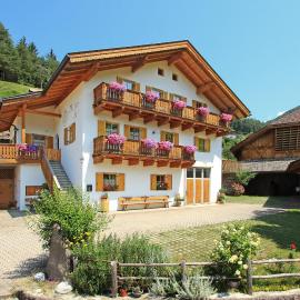Müllerhof, hotel in Kastelruth