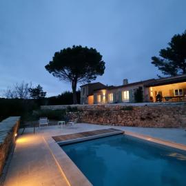 Villa "L'élégante" avec vue imprenable, ξενοδοχείο σε Tourtour