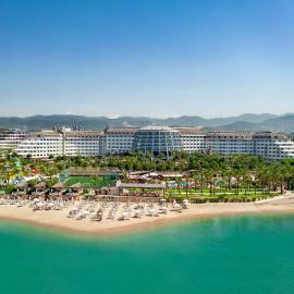 Viesnīca Long Beach Alanya - Ultra All Inclusive pilsētā Avsallara