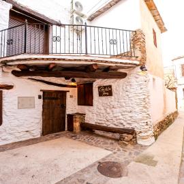 Casa de los títeres, hotel in Pitres