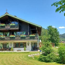 Chalet Dr. Datz, hotell i Reit im Winkl