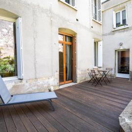 In the heart of silence - Nice house