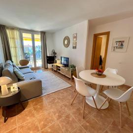 Apartament reformat, Wi Fi, parking, piscina, AC, ξενοδοχείο σε Calella de Palafrugell