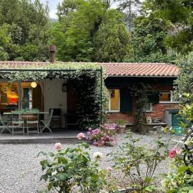 Lo Sceriffo delightful villa in dreamy garden AC