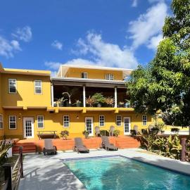 Tropical Apartments Tobago Coral & Palm apt, Hotel in Scarborough